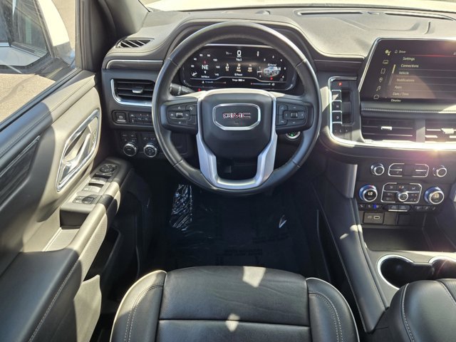 Used 2024 GMC Yukon SLT AWD/4WD image 13