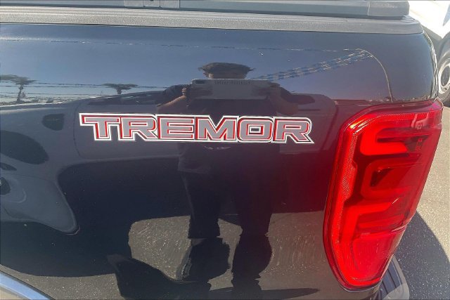 Certified 2021 Ford Ranger Lariat w/ Tremor Off-Road Package AWD/4WD image 8