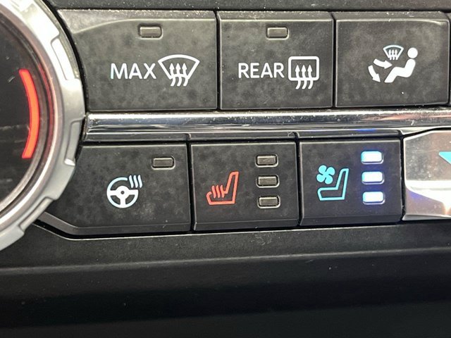 Certified 2022 Ford F150 Lariat w/ Equipment Group 502A High AWD/4WD image 31
