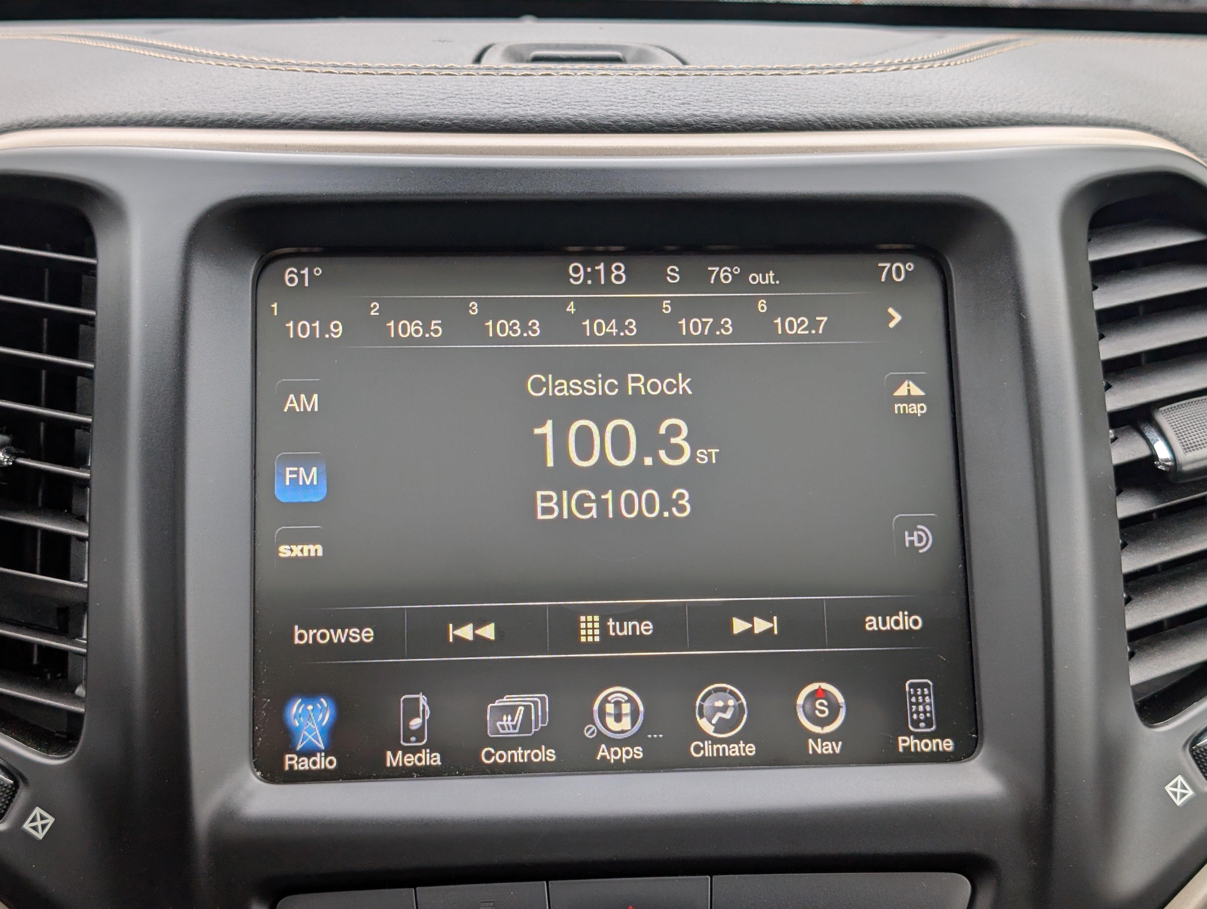 Used 2017 Jeep Cherokee Limited AWD/4WD image 29
