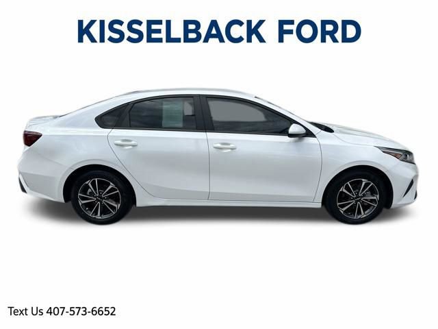 Used 2024 Kia Forte LXS FWD image 2