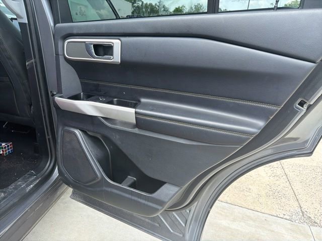 Certified 2021 Ford Explorer XLT w/ Equipment Group 202A AWD/4WD image 60