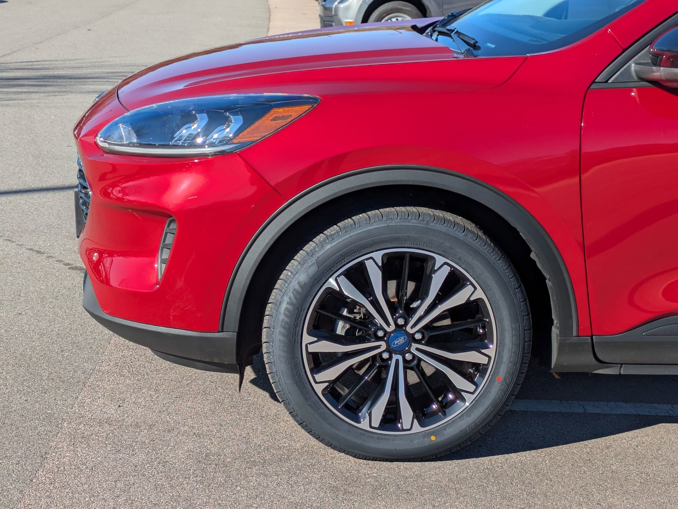 Certified 2022 Ford Escape SE w/ SE Sport Appearance Package image 11