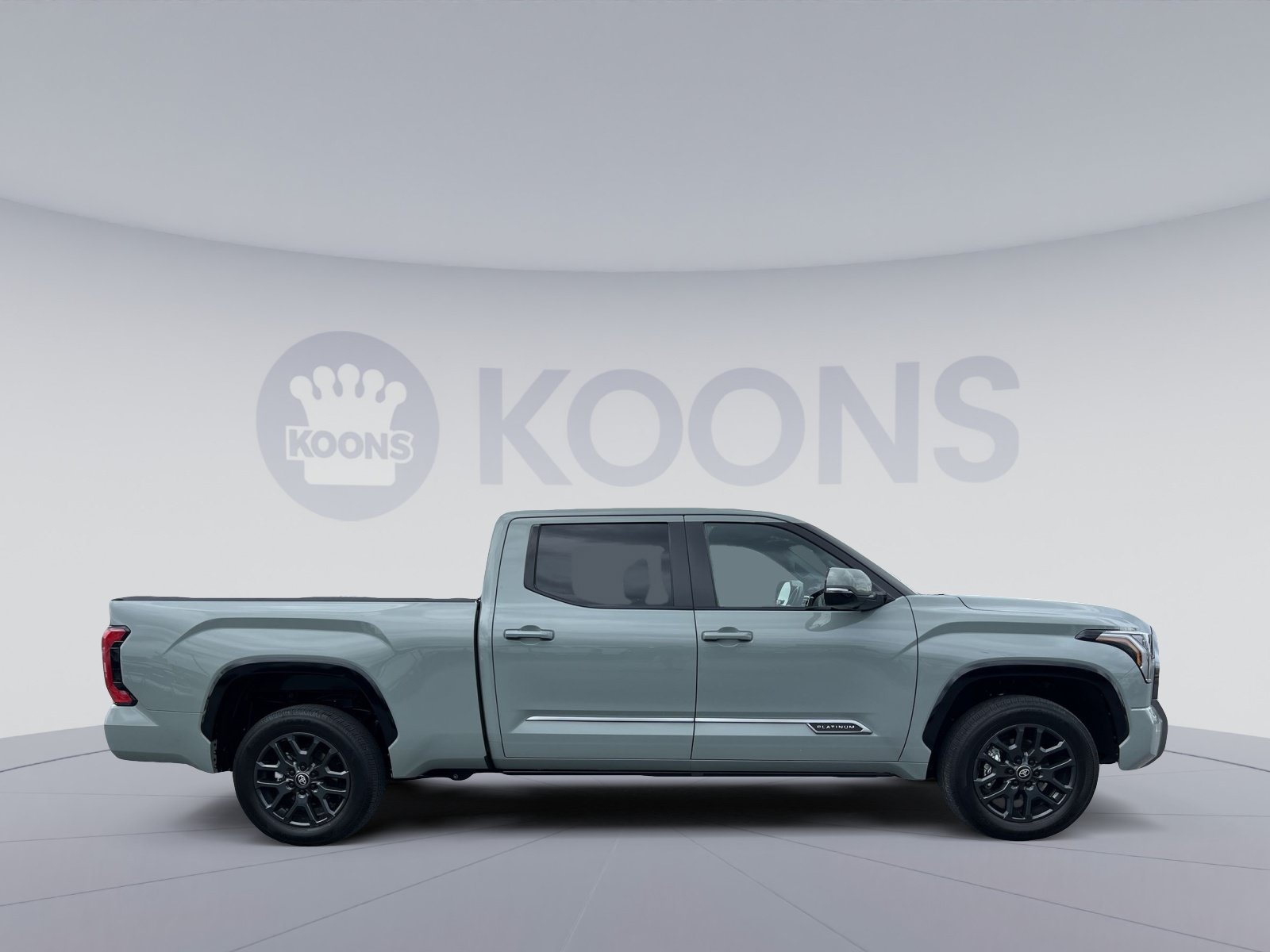 Used 2025 Toyota Tundra Platinum AWD/4WD image 8