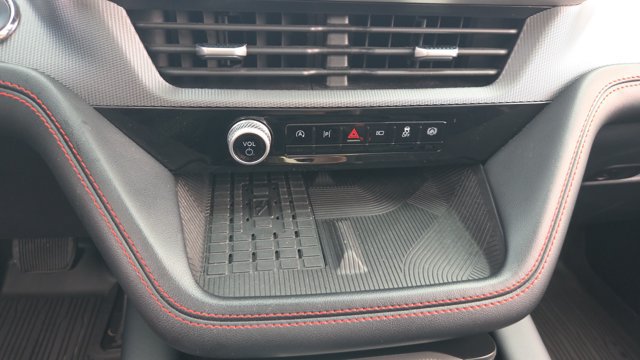 Certified 2025 Ford Explorer ST AWD/4WD image 14
