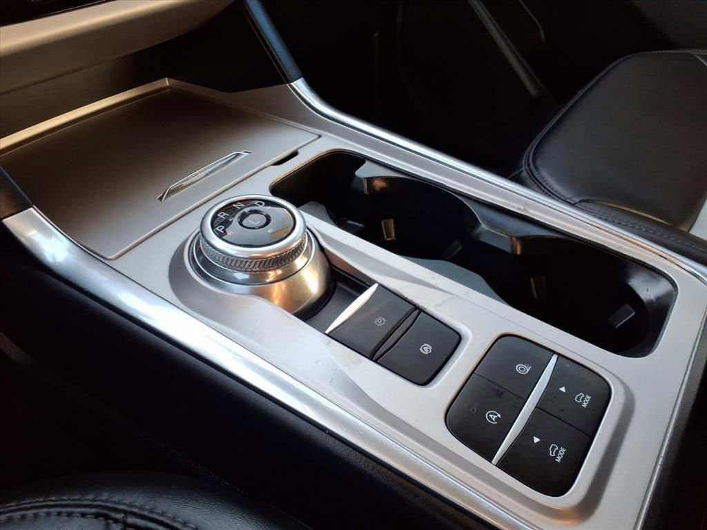 Certified 2024 Ford Explorer XLT w/ Equipment Group 202A image 21