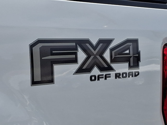 Certified 2019 Ford F250 XLT w/ XLT Premium Package AWD/4WD image 31