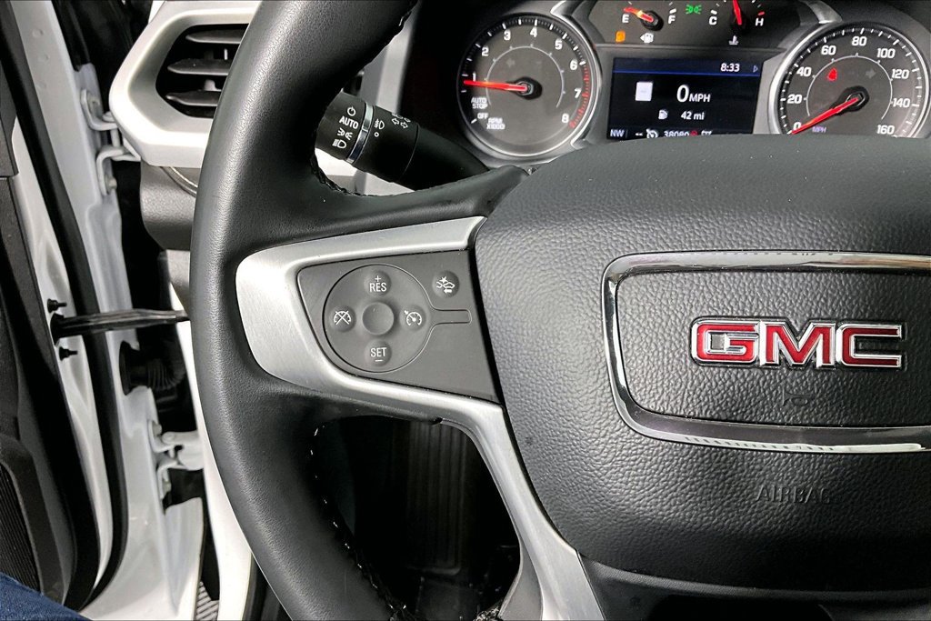 Used 2023 GMC Acadia SLT AWD/4WD image 18