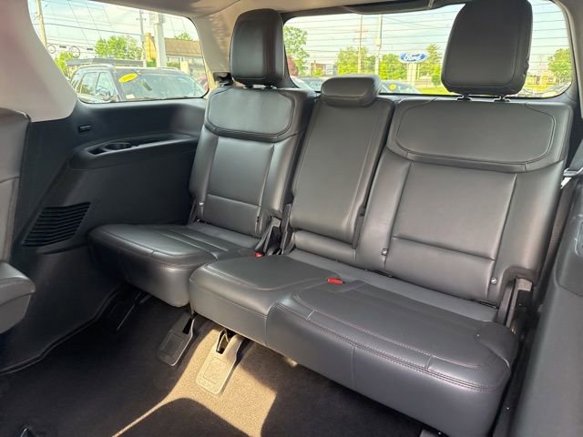 Certified 2025 Ford Expedition Active AWD/4WD image 22
