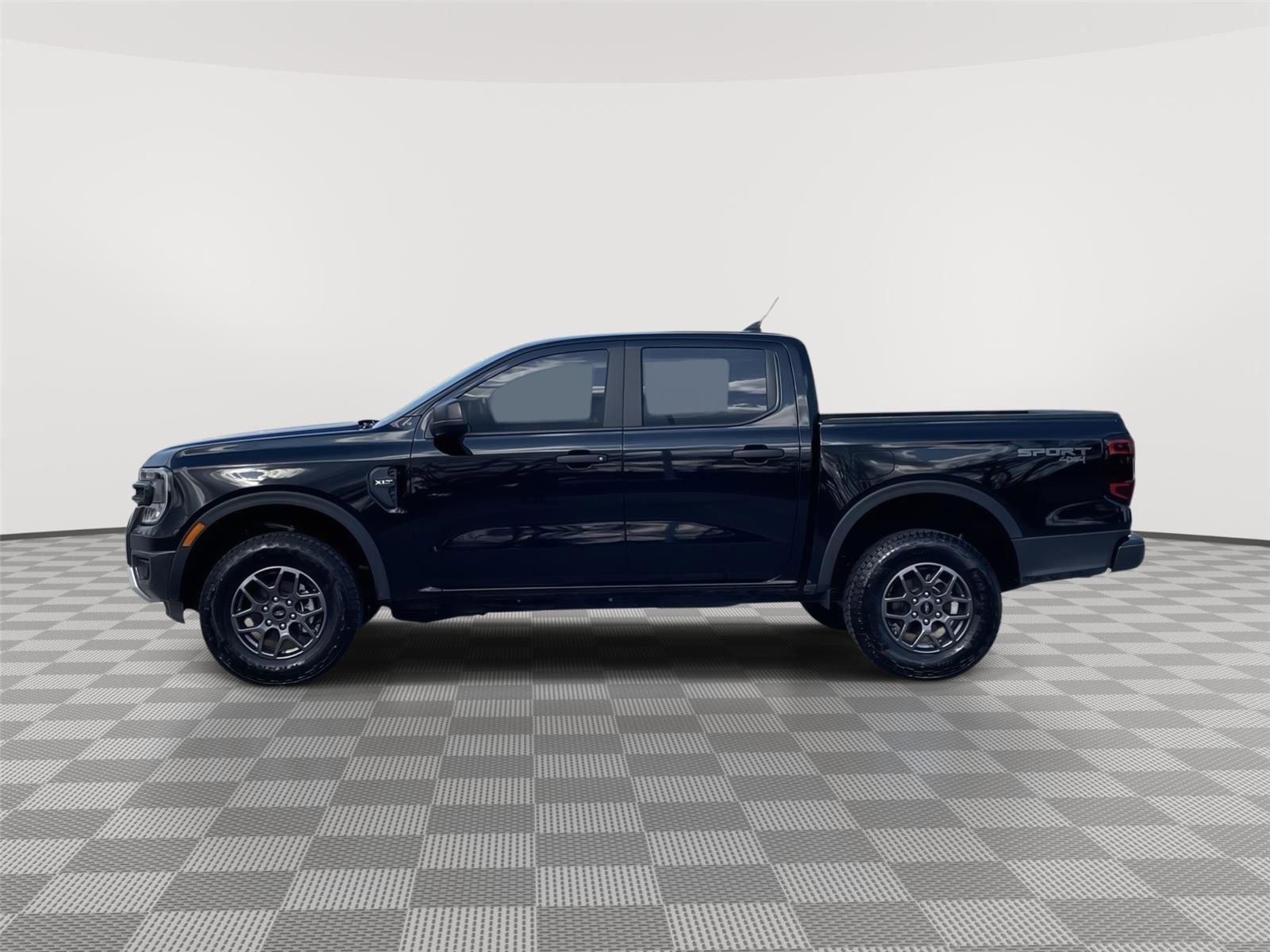 Certified 2025 Ford Ranger XLT w/ Equipment Group 301A High AWD/4WD image 2