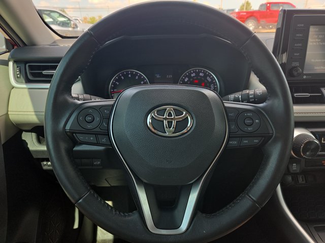 Used 2021 Toyota RAV4 XLE Premium FWD image 25