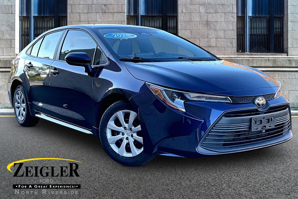 Used 2024 Toyota Corolla LE FWD image 1