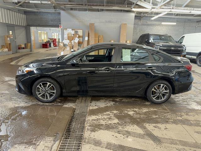 Used 2024 Kia Forte LXS w/ LXS Technology Package image 2