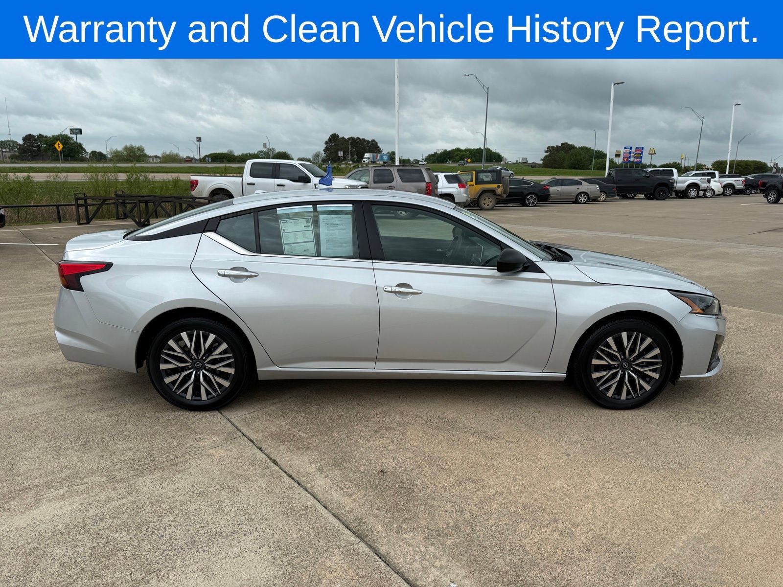 Used 2025 Nissan Altima 2.5 SV FWD image 6