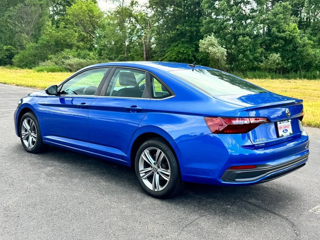 Used 2022 Volkswagen Jetta SE FWD image 15