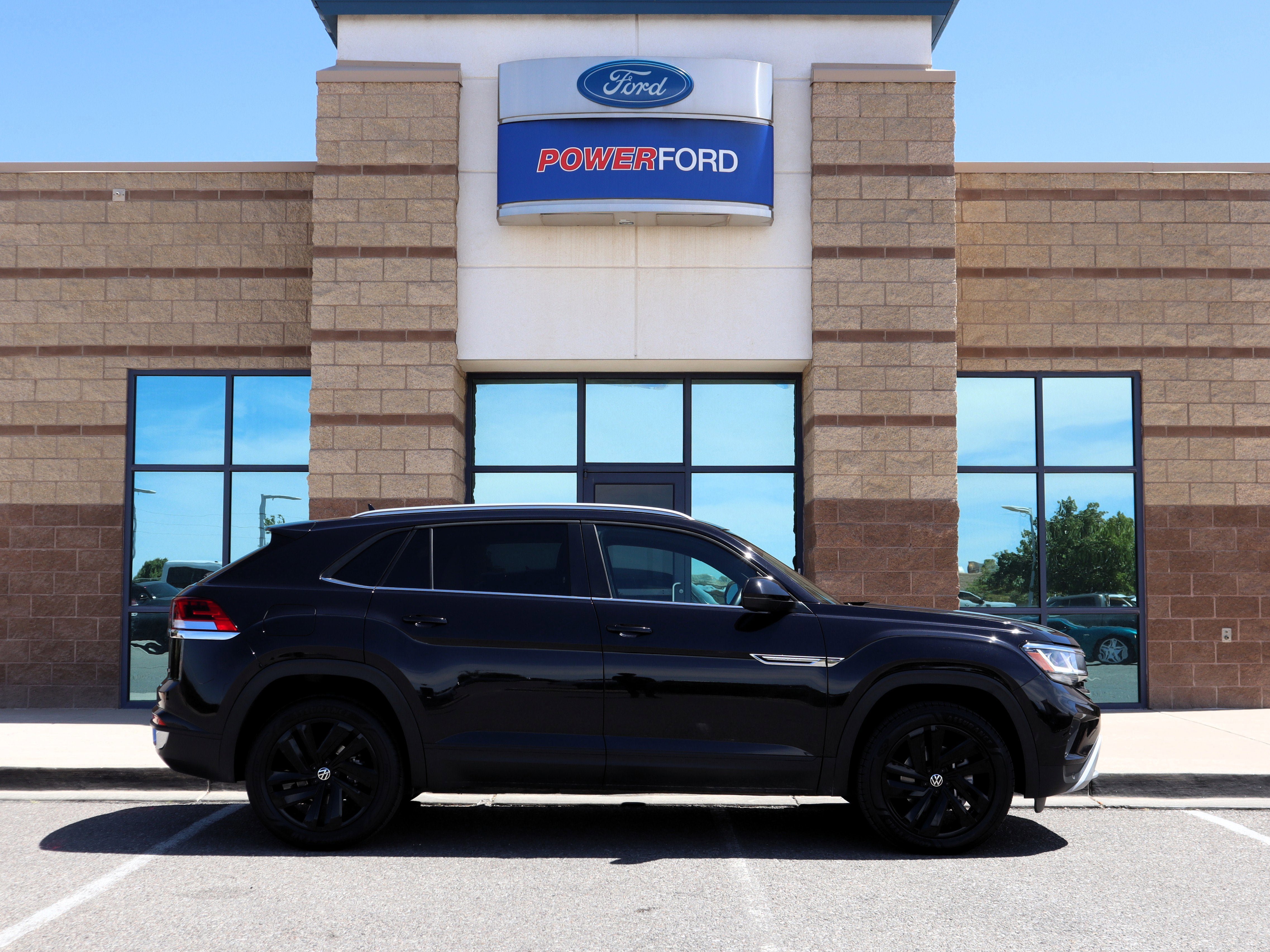 Used 2022 Volkswagen Atlas Cross Sport SE AWD/4WD image 6