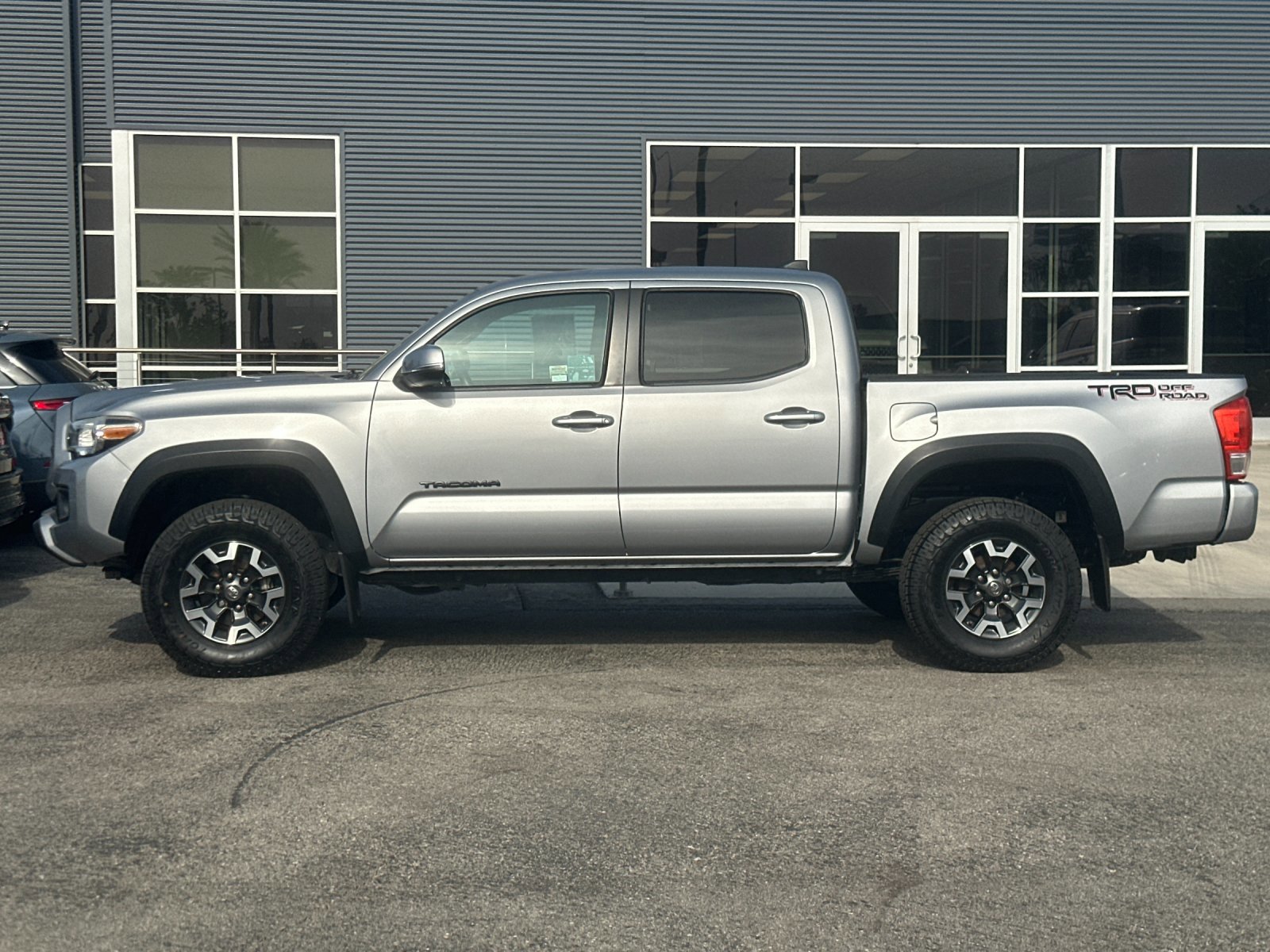 Used 2019 Toyota Tacoma 2WD Double Cab image 7