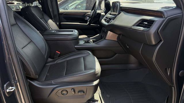 Used 2022 Chevrolet Suburban High Country AWD/4WD image 22