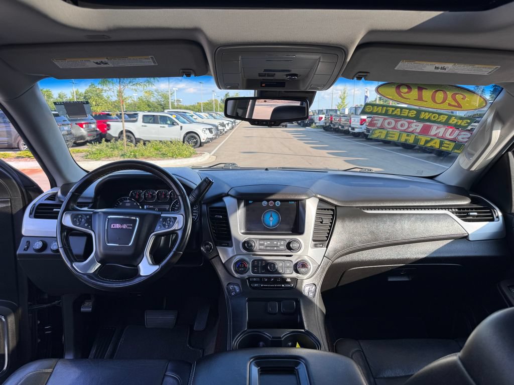 Used 2019 GMC Yukon XL SLT AWD/4WD image 18