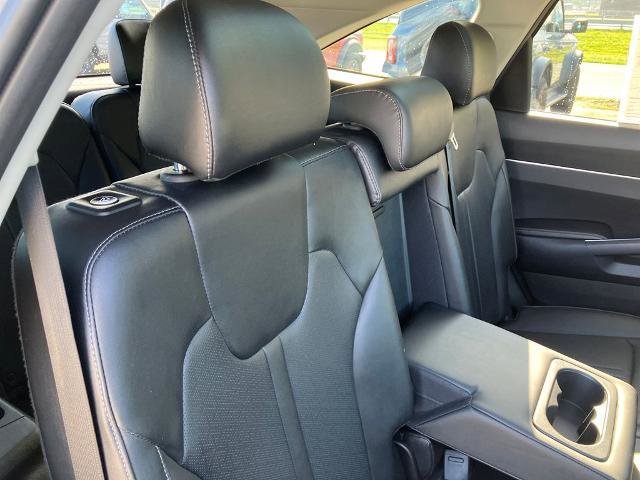 Used 2022 Kia Sorento S w/ Panoramic Sunroof Package AWD/4WD image 18