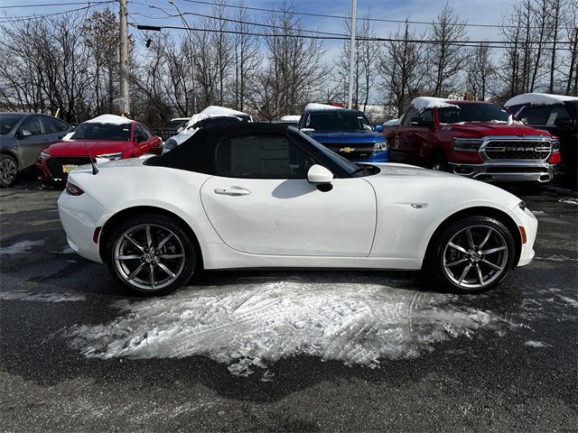 Used 2023 MAZDA MX-5 Miata Grand Touring image 6