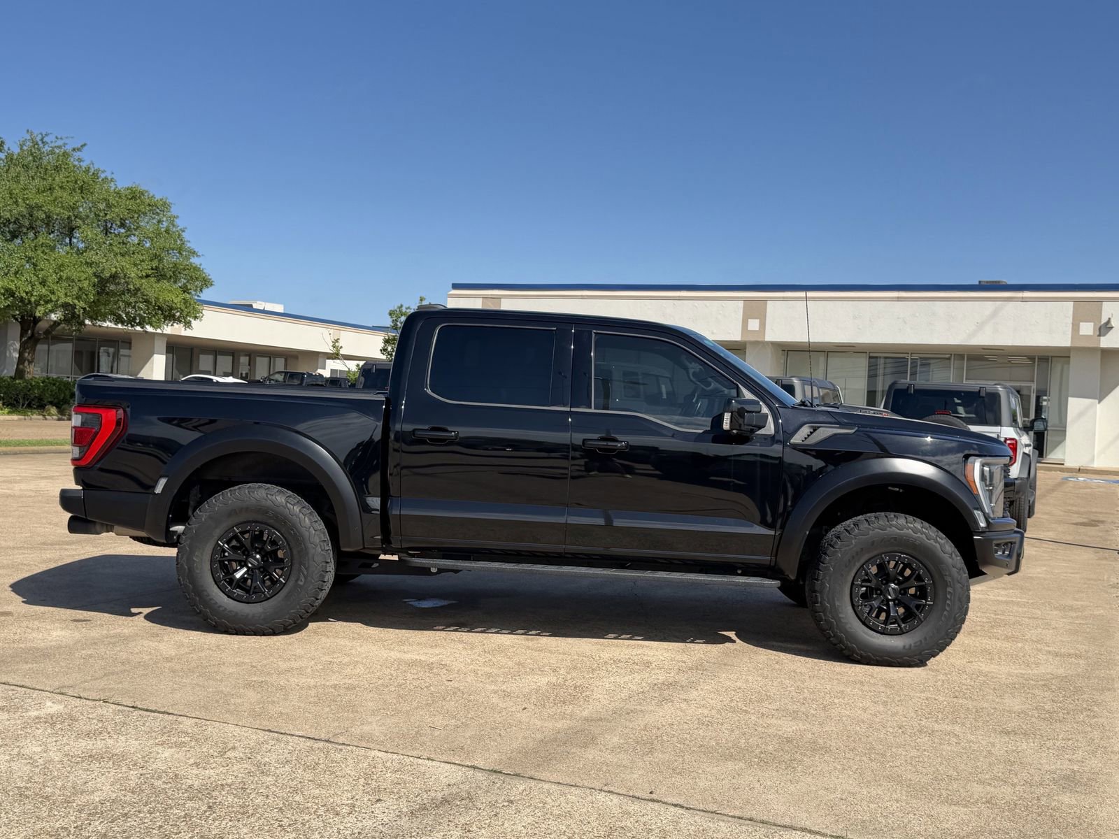 Certified 2023 Ford F150 Raptor w/ Equipment Group 802A Raptor R AWD/4WD image 3