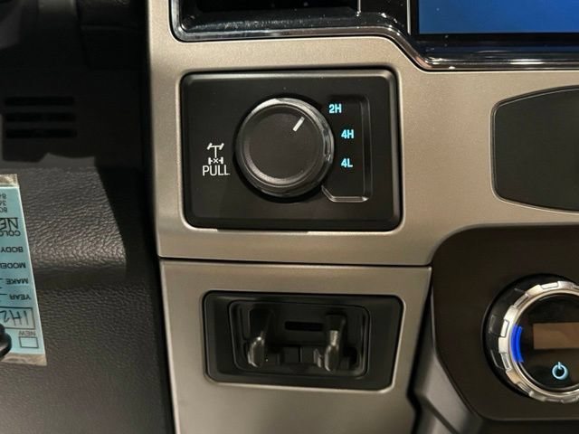 Certified 2022 Ford F350 Lariat w/ Lariat Value Package AWD/4WD image 17