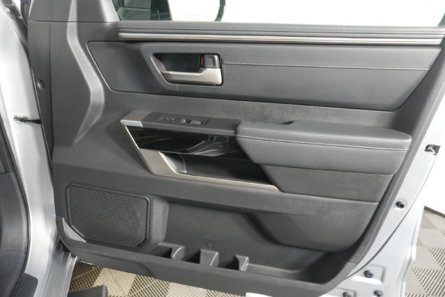 Used 2024 Toyota Tundra Limited AWD/4WD image 33