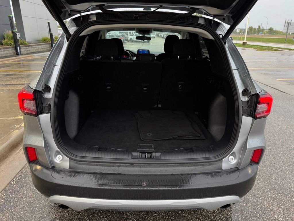 Certified 2024 Ford Escape Active AWD/4WD image 45