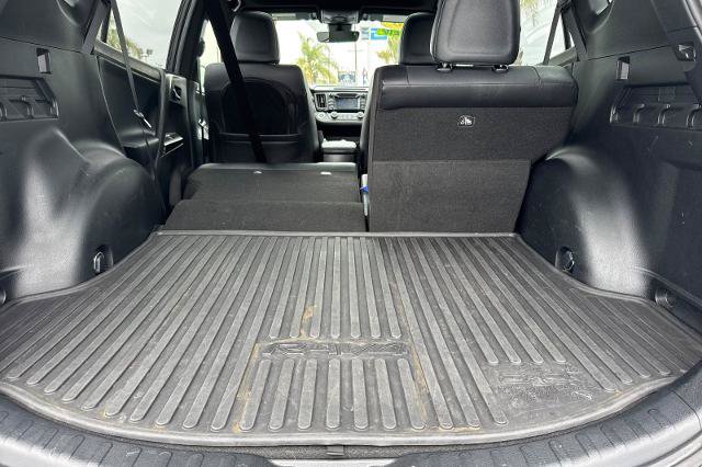 Used 2018 Toyota RAV4 SE w/ Power Extra Value Package FWD image 16