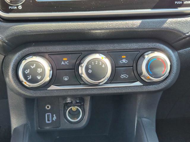 Used 2025 Nissan Versa S w/ Trunk Package image 19