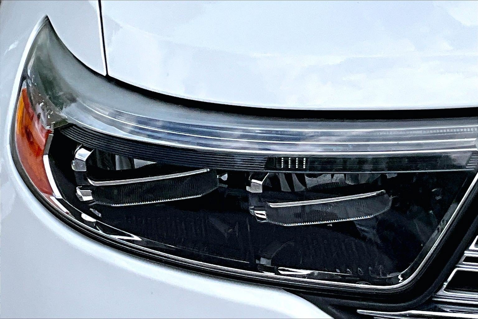 Certified 2020 Ford Explorer Limited AWD/4WD image 27