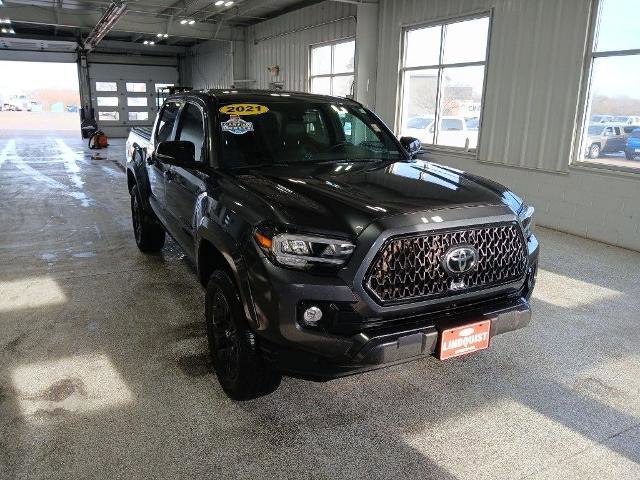 Used 2021 Toyota Tacoma Limited w/ Nightshade Package image 7