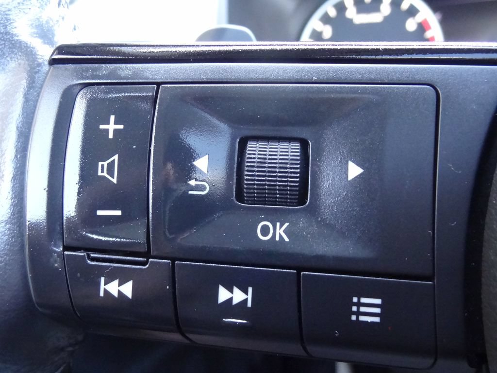 Used 2021 Nissan Rogue SL FWD image 26