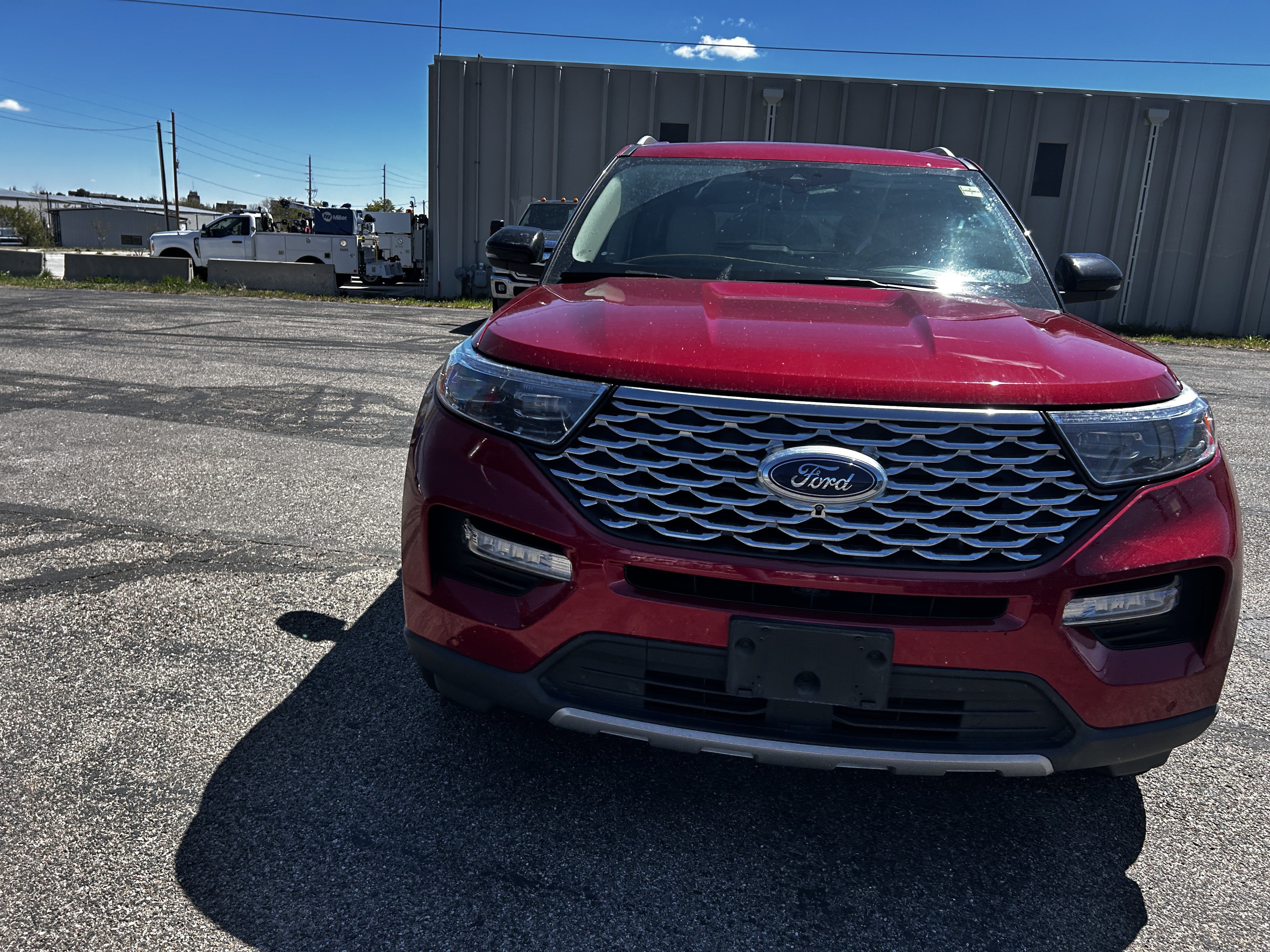 Certified 2022 Ford Explorer Platinum w/ Premium Technology Package AWD/4WD image 8