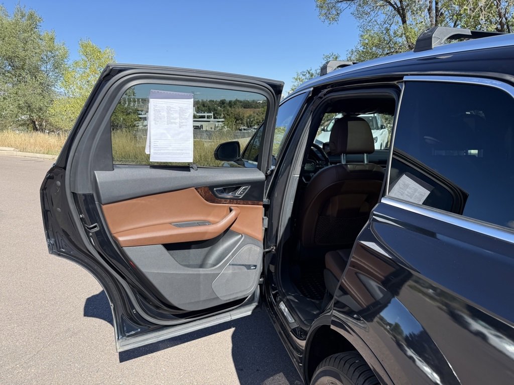 Used 2017 Audi Q7 3.0T Premium Plus image 19