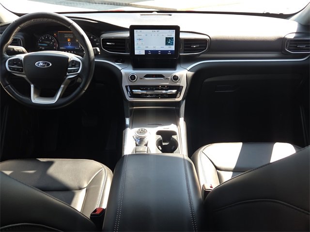 Certified 2022 Ford Explorer XLT w/ Equipment Group 202A image 11