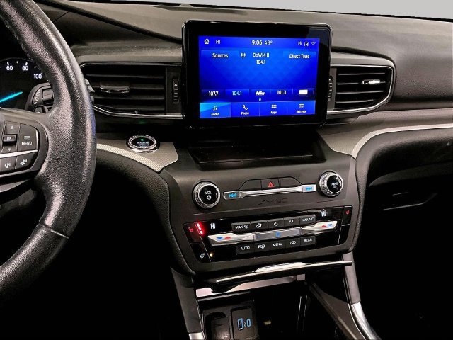Certified 2020 Ford Explorer XLT w/ Equipment Group 202A AWD/4WD image 6