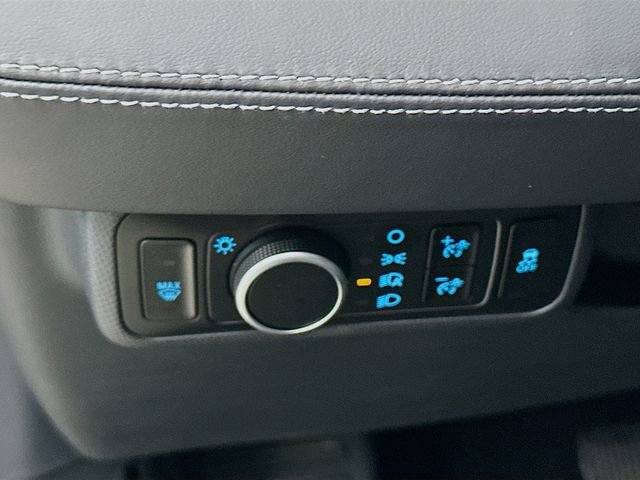 Certified 2025 Ford Mustang Mach-E Select w/ Comfort Package Lite image 17