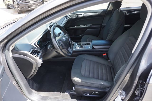 Certified 2020 Ford Fusion SE image 28