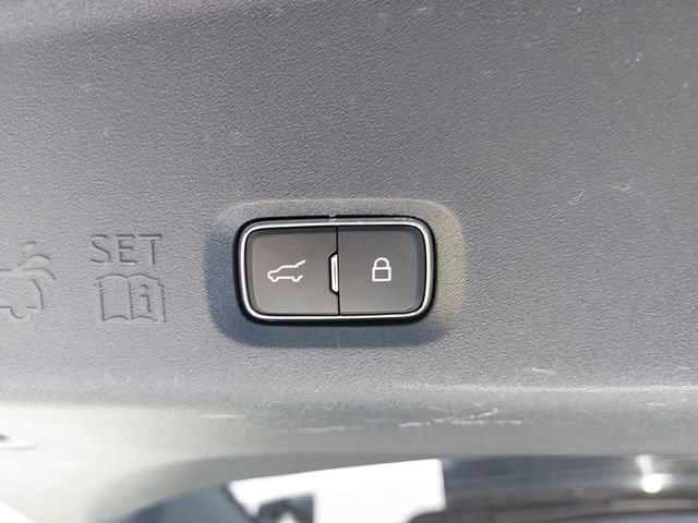 Certified 2025 Ford Expedition Active image 13