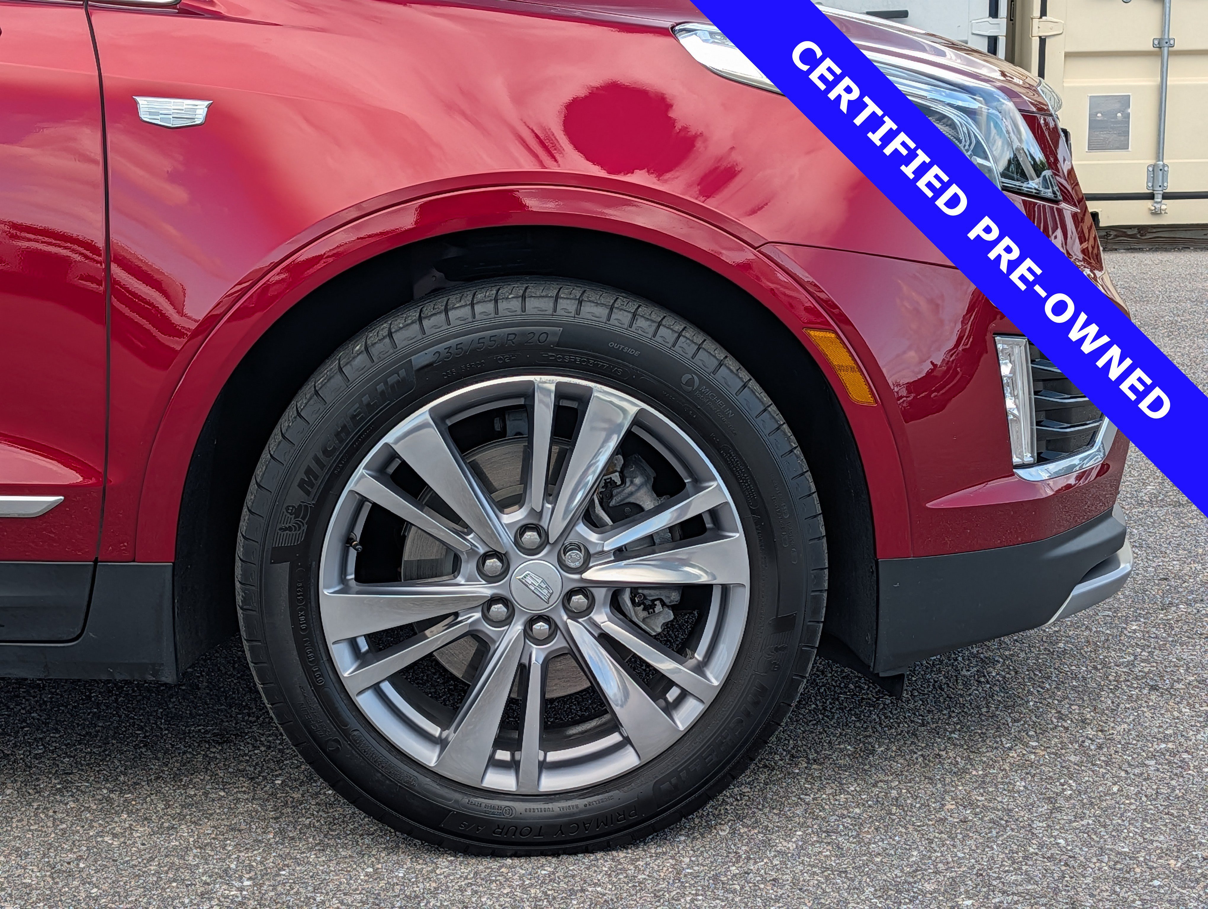 Used 2024 Cadillac XT5 Premium Luxury w/ LPO, Floor Liner Package FWD image 11