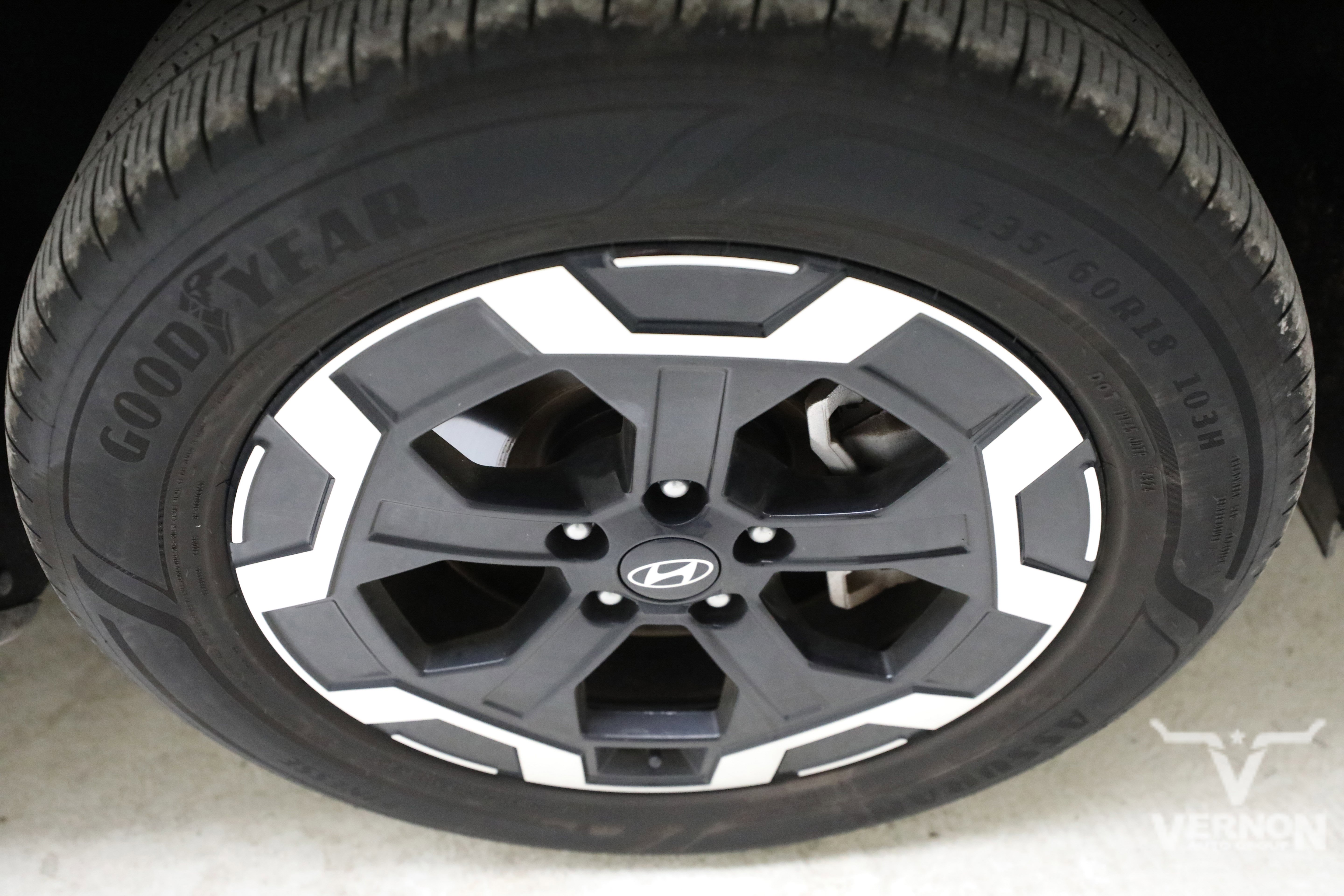 Used 2025 Hyundai Santa Fe SEL FWD image 29