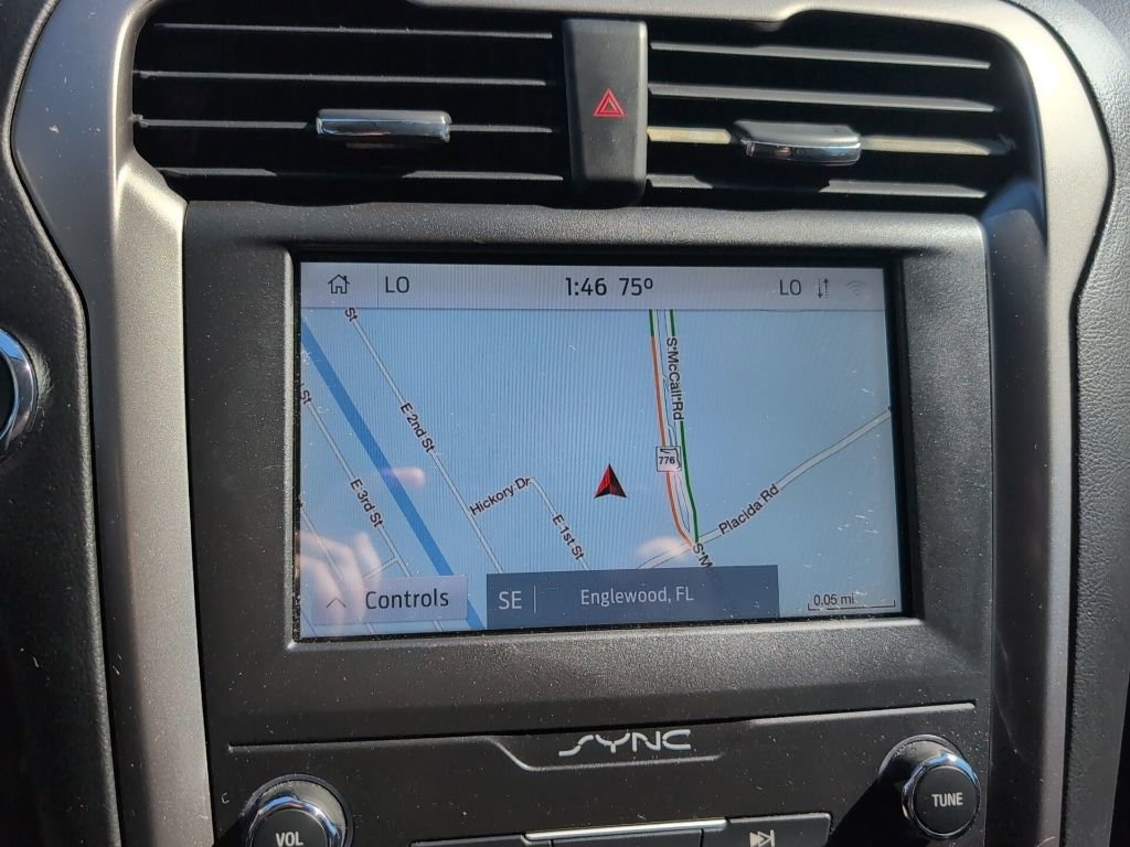 Certified 2020 Ford Fusion SE image 16