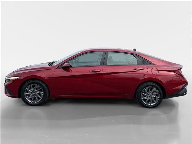 Used 2024 Hyundai Elantra SEL image 6