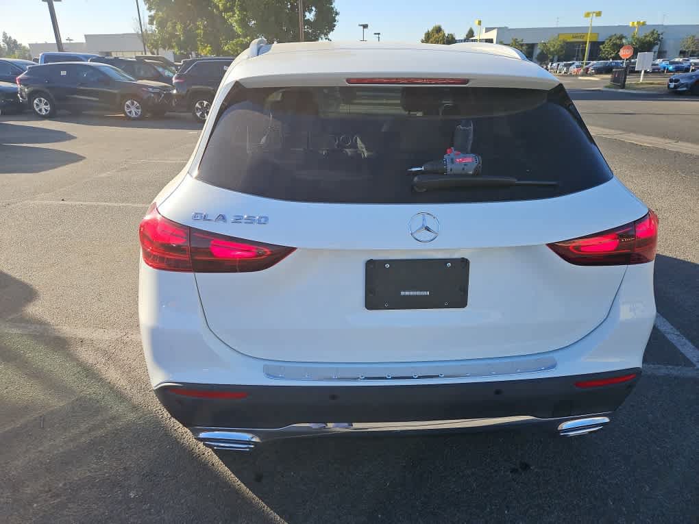 Used 2025 Mercedes-Benz GLA 250 image 7