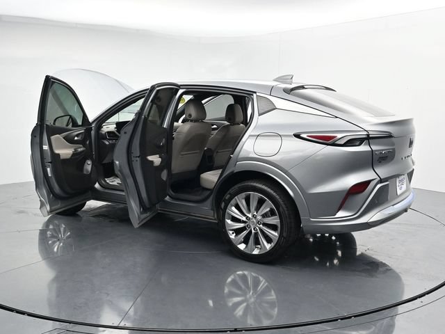 Used 2024 Buick Envista Avenir FWD image 38