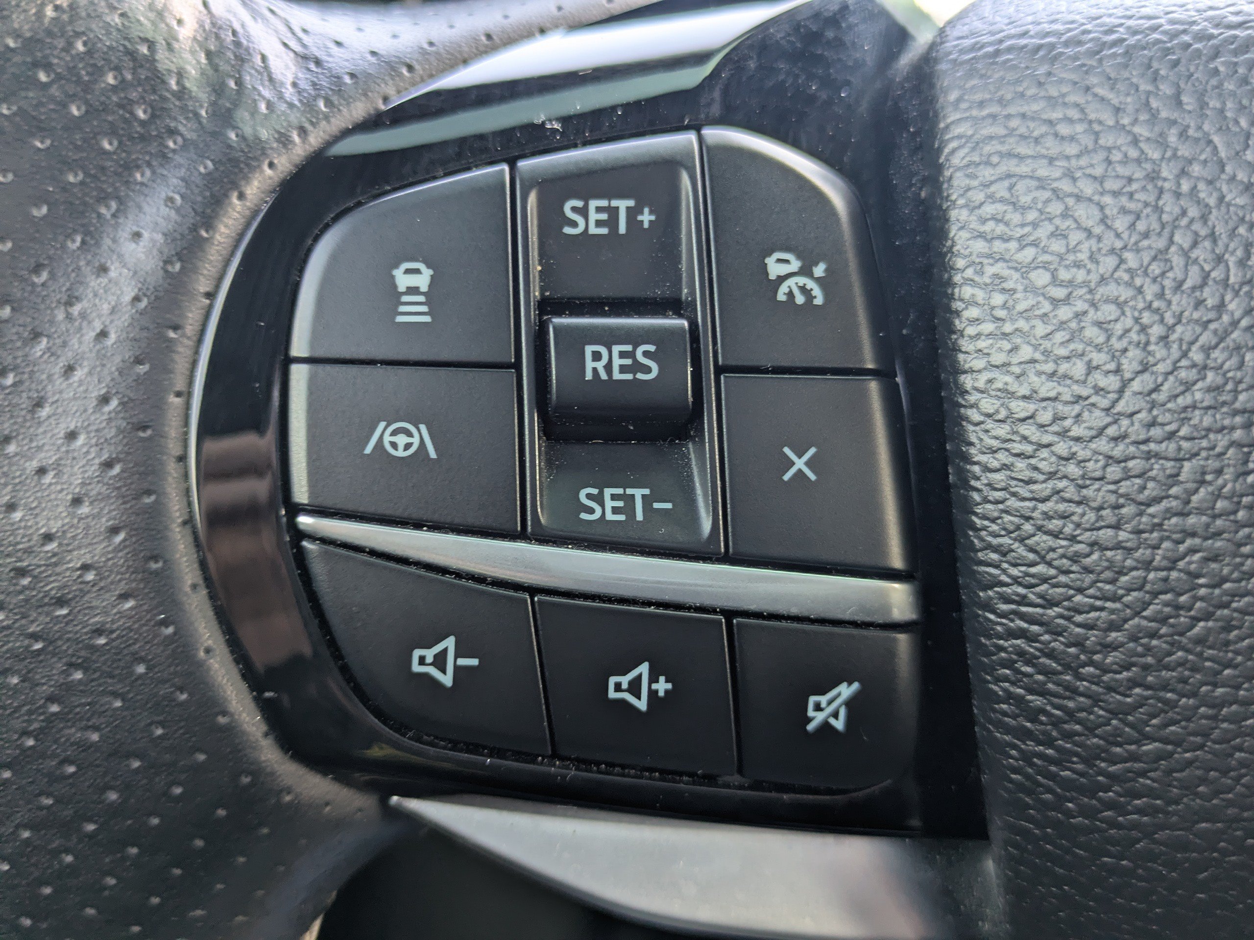 Certified 2022 Ford Explorer ST w/ Equipment Group 401A AWD/4WD image 27