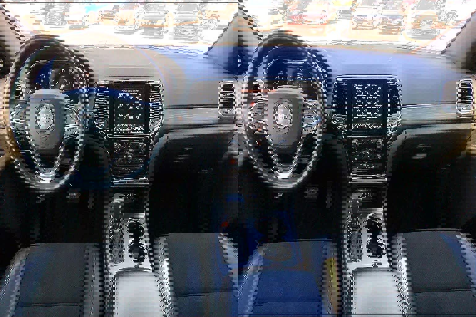 Used 2021 Jeep Grand Cherokee Laredo X image 15