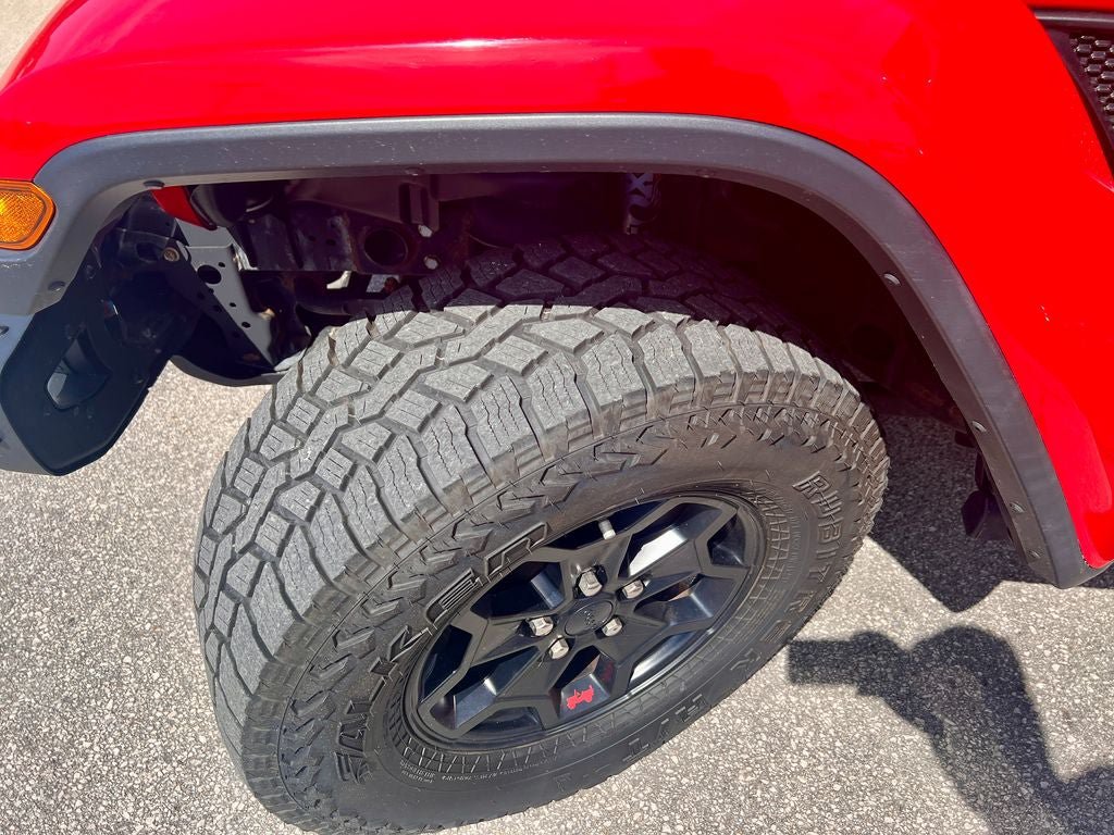 Used 2020 Jeep Gladiator Rubicon w/ Advanced Safety Group AWD/4WD image 31